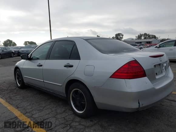 2006 Honda Accord VP с VIN 1HGCM56126A070652, выставлен на аукционе IAAI как лот 43369672 с пробегом Не указан миль и . История ставок и продаж доступна на DreamBid. Изображение 3.