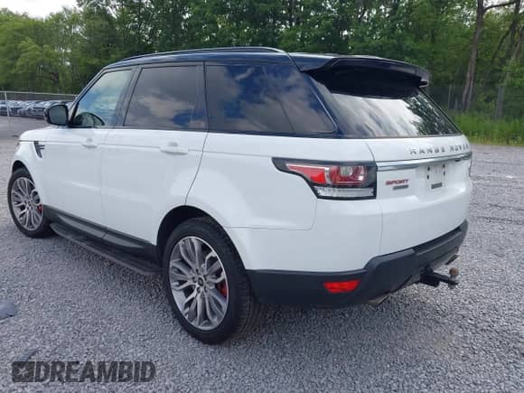 2015 Land Rover Range Rover Sport Supercharged with VIN SALWR2TF7FA511180, listed as a IAAI auction lot 42750873 with 88,482 mi miles and . Bid and sale history available at DreamBid. Image 3.