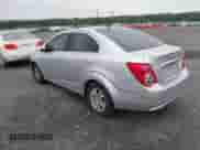 2013 Chevrolet Sonic LT с VIN 1G1JC5SB3D4136864, выставлен на аукционе IAAI как лот 42608192 с пробегом 135 750 миль миль и . История ставок и продаж доступна на DreamBid. Изображение 3.