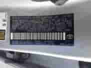 2015 Toyota Prius Two z VIN JTDZN3EU5FJ020477, wystawiony jako IAAI lot #42630019 z przebiegiem 304 911 mil mil oraz . Historia ofert i sprzedaży dostępna na DreamBid. Obrazek 9.