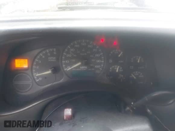 2002 Chevrolet Silverado 1500 LS с VIN 2GCEC19V321212013, выставлен на аукционе IAAI как лот 42933316 с пробегом 398 922 миль миль и . История ставок и продаж доступна на DreamBid. Изображение 7.