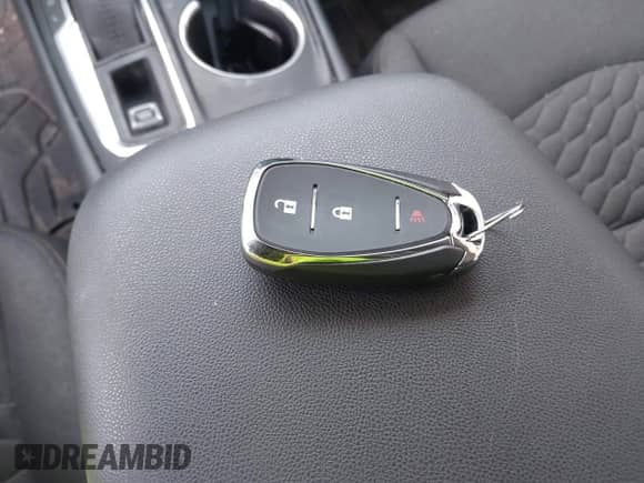 2020 Chevrolet Equinox LT z VIN 2GNAXTEV3L6233315, wystawiony jako IAAI lot #43531686 z przebiegiem 106 456 mil mil oraz . Historia ofert i sprzedaży dostępna na DreamBid. Obrazek 11.