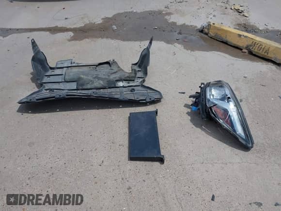 2019 Subaru Forester with VIN JF2SKACC1KH544950, listed as a IAAI auction lot 42545572 with 70,310 mi miles and . Bid and sale history available at DreamBid. Image 12.