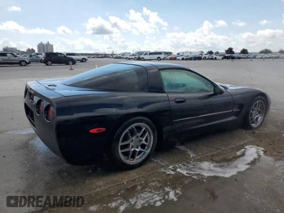 2001 Chevrolet Corvette с VIN 1G1YY22G015109041, выставлен на аукционе Copart как лот 72187544 с пробегом 91 734 миль миль и На запчасти • Non repairable. История ставок и продаж доступна на DreamBid. Изображение 3.