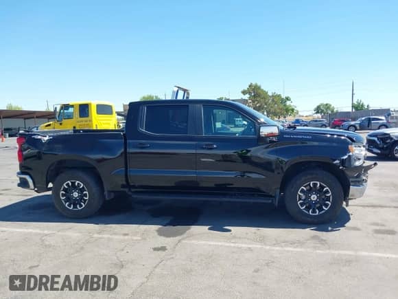 2023 Chevrolet Silverado 1500 LT с VIN 2GCUDDEDXP1125871, выставлен на аукционе IAAI как лот 42794271 с пробегом 90 648 миль миль и . История ставок и продаж доступна на DreamBid. Изображение 13.
