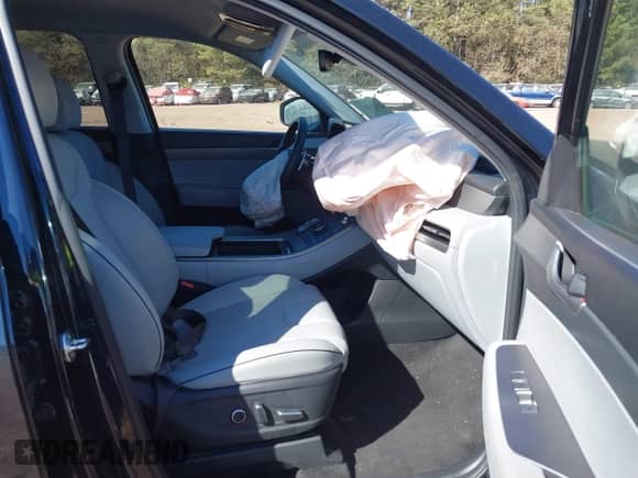 2024 Hyundai Palisade SEL with VIN KM8R24GE8RU794385, listed as a IAAI auction lot 43476587 with 37,545 mi miles and . Bid and sale history available at DreamBid. Image 5.