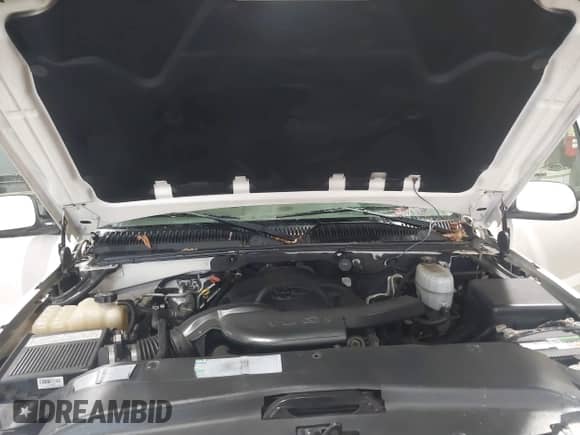 2004 Cadillac Escalade z VIN 1GYEK63N34R167569, wystawiony jako IAAI lot #43490315 z przebiegiem Nie podano mil oraz . Historia ofert i sprzedaży dostępna na DreamBid. Obrazek 10.