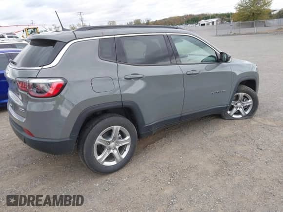 2024 Jeep Compass Latitude с VIN 3C4NJDBN1RT598814, выставлен на аукционе IAAI как лот 43549570 с пробегом 48 452 миль миль и . История ставок и продаж доступна на DreamBid. Изображение 4.