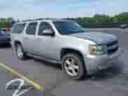 2009 Chevrolet Suburban 2LT with VIN 1GNFC26089R213556, listed as a IAAI auction lot 42289161 with 194,225 mi miles and . Bid and sale history available at DreamBid. Image 1.