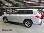 2008 Toyota Highlander z VIN JTEDS41A282058634, wystawiony jako Copart lot #85690355 z przebiegiem 242 604 mil mil oraz Czysty tytuł • Clean title. Historia ofert i sprzedaży dostępna na DreamBid. Obrazek 2.
