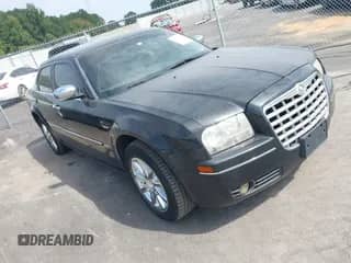 2010 Chrysler 300 Touring Signature с VIN 2C3CK5CV2AH109007, выставлен на аукционе IAAI как лот 43101693 с пробегом 186 029 миль миль и . История ставок и продаж доступна на DreamBid. Изображение 1.