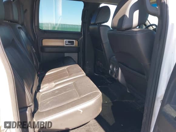 2011 Ford F-150 XLT z VIN 1FTFW1ET2BFC65701, wystawiony jako IAAI lot #42598794 z przebiegiem 209 676 mil mil oraz . Historia ofert i sprzedaży dostępna na DreamBid. Obrazek 8.