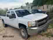 2008 Chevrolet Silverado 2500HD 1LT with VIN 1GCHK23638F117735, listed as a Copart auction lot 61693945 with 158,010 mi miles and Salvage title. Bid and sale history available at DreamBid. Image 1.
