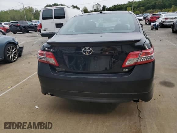 2011 Toyota Camry XLE с VIN 4T1BK3EK7BU621208, выставлен на аукционе Copart как лот 82082005 с пробегом 318 081 миль миль и Чистый • Clean title. История ставок и продаж доступна на DreamBid. Изображение 6.