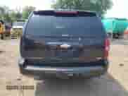 2008 Chevrolet Suburban LTZ z VIN 1GNFK16308R108726, wystawiony jako Copart lot #59411185 z przebiegiem 212 329 mil mil oraz Szkoda całkowita • Salvage title. Historia ofert i sprzedaży dostępna na DreamBid. Obrazek 6.