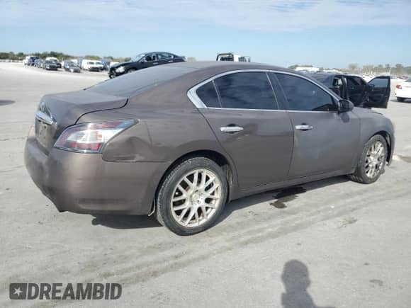 2014 Nissan Maxima S with VIN 1N4AA5APXEC481512, listed as a Copart auction lot 82631625 with 188,050 mi miles and Clean title. Bid and sale history available at DreamBid. Image 3.