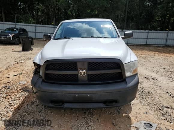 2012 Ram 1500 ST z VIN 1C6RD7FP5CS315773, wystawiony jako Copart lot #65696485 z przebiegiem 93 355 mil mil oraz Szkoda całkowita • Salvage title. Historia ofert i sprzedaży dostępna na DreamBid. Obrazek 5.