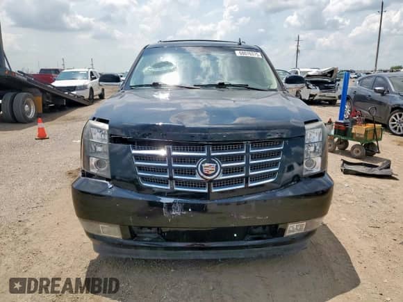 2014 Cadillac Escalade Luxury z VIN 1GYS3BEF8ER185887, wystawiony jako Copart lot #68076375 z przebiegiem 230 247 mil mil oraz Szkoda całkowita • Salvage title. Historia ofert i sprzedaży dostępna na DreamBid. Obrazek 5.