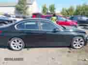 2015 BMW 3 Series 320i xDrive с VIN WBA3C3C5XFP664753, выставлен на аукционе IAAI как лот 43230084 с пробегом 126 162 миль миль и . История ставок и продаж доступна на DreamBid. Изображение 13.