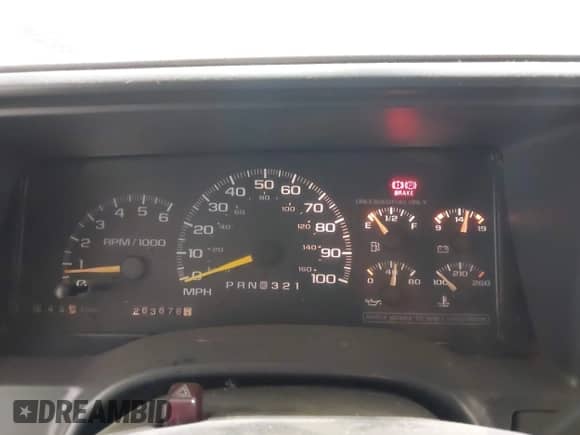 1997 Chevrolet Suburban с VIN 3GNEC16R6VG177641, выставлен на аукционе IAAI как лот 42146780 с пробегом 263 676 миль миль и . История ставок и продаж доступна на DreamBid. Изображение 7.