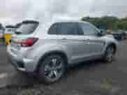 2024 Mitsubishi Outlander S с VIN JA4ARUAU8RU007345, выставлен на аукционе Copart как лот 84031135 с пробегом 47 264 миль миль и Списание • Salvage title. История ставок и продаж доступна на DreamBid. Изображение 3.