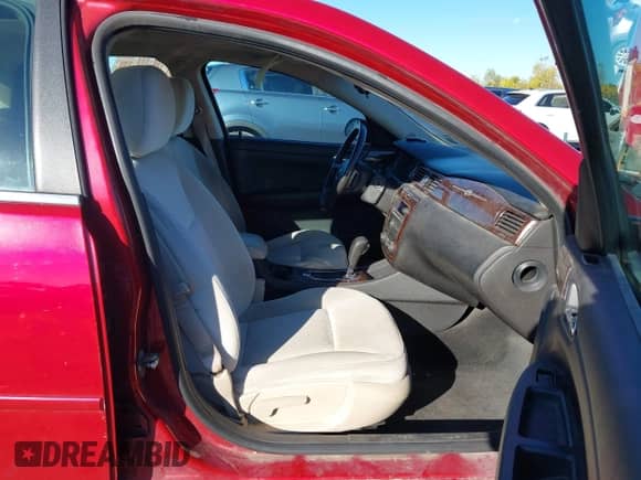2013 Chevrolet Impala LT с VIN 2G1WG5E34D1211260, выставлен на аукционе IAAI как лот 43390361 с пробегом 220 900 миль миль и . История ставок и продаж доступна на DreamBid. Изображение 5.