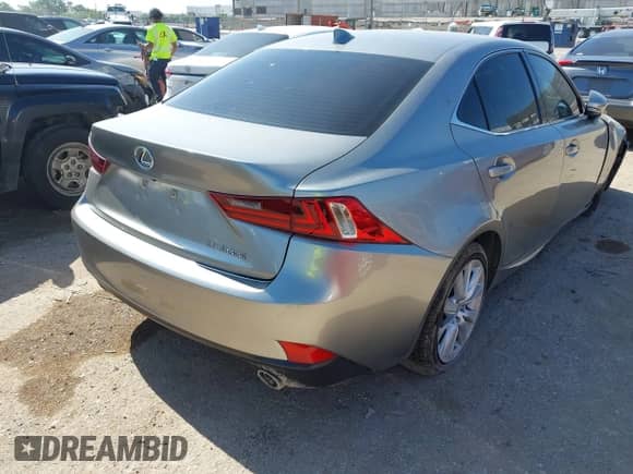 2016 Lexus IS 200t with VIN JTHBA1D2XG5013938, listed as a IAAI auction lot 42510486 with 76,357 mi miles and . Bid and sale history available at DreamBid. Image 4.
