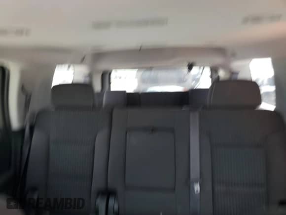 2017 Chevrolet Tahoe LS с VIN 1GNSCAKC7HR396648, выставлен на аукционе Copart как лот 63427575 с пробегом 81 515 миль миль и Списание • Salvage title. История ставок и продаж доступна на DreamBid. Изображение 10.
