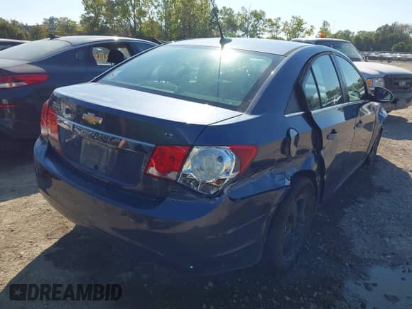 2014 Chevrolet Cruze 1LT с VIN 1G1PC5SB4E7347310, выставлен на аукционе IAAI как лот 43205611 с пробегом 168 639 миль миль и . История ставок и продаж доступна на DreamBid. Изображение 4.