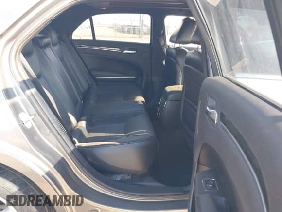 2011 Chrysler 300 C с VIN 2C3CA6CT4BH559296, выставлен на аукционе IAAI как лот 43086400 с пробегом 155 774 миль миль и . История ставок и продаж доступна на DreamBid. Изображение 8.