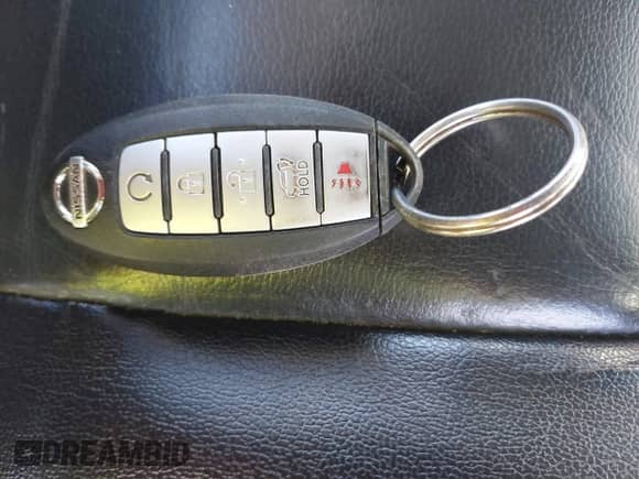 2014 Nissan Pathfinder S with VIN 5N1AR2MN1EC706374, listed as a IAAI auction lot 41617390 with 174,487 mi miles and . Bid and sale history available at DreamBid. Image 11.