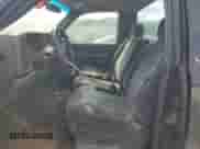 1999 Chevrolet Silverado 1500 с VIN 1GCEK14V7XZ188047, выставлен на аукционе Copart как лот 70703395 с пробегом 135 290 миль миль и На запчасти • Non repairable. История ставок и продаж доступна на DreamBid. Изображение 7.