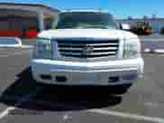 2004 Cadillac Escalade z VIN 1GYEK63N84R189311, wystawiony jako IAAI lot #32721587 z przebiegiem Nie podano mil oraz . Historia ofert i sprzedaży dostępna na DreamBid. Obrazek 6.