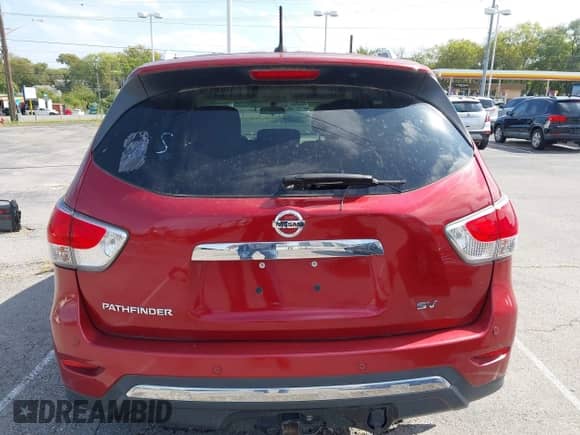 2014 Nissan Pathfinder SV z VIN 5N1AR2MN8EC732048, wystawiony jako IAAI lot #43437592 z przebiegiem 133 609 mil mil oraz . Historia ofert i sprzedaży dostępna na DreamBid. Obrazek 15.