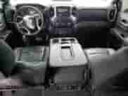 2020 Chevrolet Silverado 1500 LT с VIN 3GCUYDET5LG211599, выставлен на аукционе Copart как лот 57037405 с пробегом 52 466 миль миль и Списание • Salvage title. История ставок и продаж доступна на DreamBid. Изображение 8.