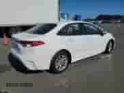 2024 Toyota Corolla LE z VIN JTDB4MEE4RJ015021, wystawiony jako Copart lot #68391975 z przebiegiem 11 912 mil mil oraz Szkoda całkowita • Salvage title. Historia ofert i sprzedaży dostępna na DreamBid. Obrazek 3.