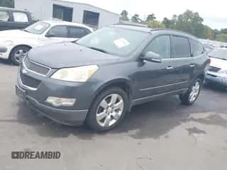 2011 Chevrolet Traverse LTZ z VIN 1GNKVLEDXBJ368925, wystawiony jako IAAI lot #43349029 z przebiegiem 156 278 mil mil oraz . Historia ofert i sprzedaży dostępna na DreamBid. Obrazek 2.