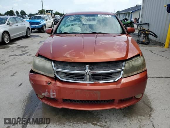 2008 Dodge Avenger R/T с VIN 1B3LC76MX8N109329, выставлен на аукционе Copart как лот 62348875 с пробегом 190 864 миль миль и Списание • Salvage title. История ставок и продаж доступна на DreamBid. Изображение 5.
