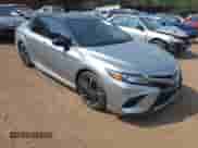 2019 Toyota Camry XSE с VIN 4T1B61HK0KU270596, выставлен на аукционе IAAI как лот 43160211 с пробегом 33 971 миль миль и . История ставок и продаж доступна на DreamBid. Изображение 1.