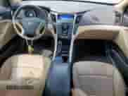 2011 Hyundai Sonata SE with VIN 5NPEC4AC2BH171982, listed as a Copart auction lot 82067735 with 89,212 mi miles and Clean title. Bid and sale history available at DreamBid. Image 8.