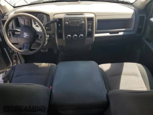 2012 Ram 1500 Tradesman z VIN 1C6RD6FP9CS330027, wystawiony jako Copart lot #68218935 z przebiegiem 96 395 mil mil oraz Szkoda całkowita • Salvage title. Historia ofert i sprzedaży dostępna na DreamBid. Obrazek 8.