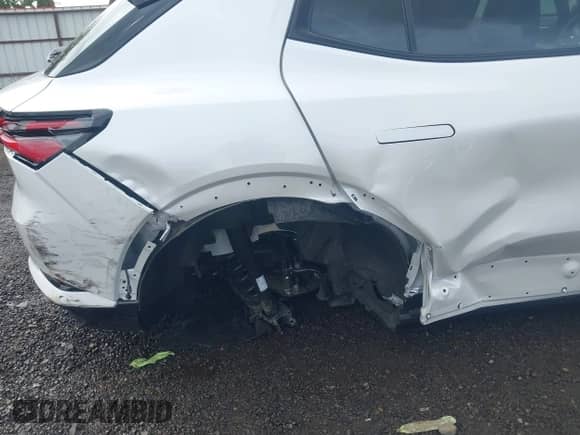 2025 Chevrolet Equinox EV RS with VIN 3GN7DSRP2SS134056, listed as a IAAI auction lot 43366564 with 2,519 mi miles and . Bid and sale history available at DreamBid. Image 6.