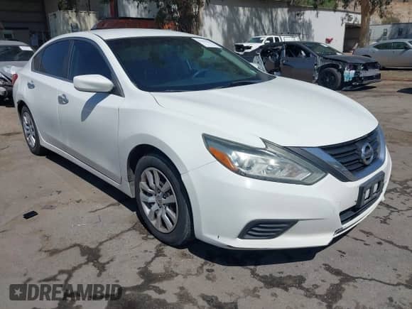 2016 Nissan Altima SR с VIN 1N4AL3AP5GN350414, выставлен на аукционе IAAI как лот 43161420 с пробегом 158 350 миль миль и . История ставок и продаж доступна на DreamBid. Изображение 1.