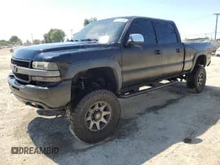 2002 Chevrolet Silverado 2500HD LS с VIN 1GCHK23G92F109378, выставлен на аукционе Copart как лот 68045575 с пробегом 156 336 миль миль и Списание • Salvage title. История ставок и продаж доступна на DreamBid. Изображение 1.