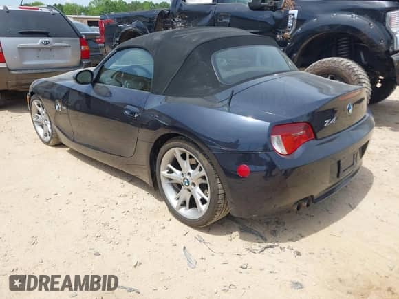 2008 BMW Z4 3.0i with VIN 4USBU33598LW75887, listed as a IAAI auction lot 42168048 with 78,172 mi miles and . Bid and sale history available at DreamBid. Image 3.