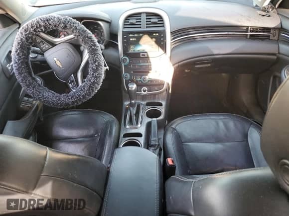 2014 Chevrolet Malibu LTZ with VIN 1G11H5SL7EF247238, listed as a Copart auction lot 82055885 with 278,167 mi miles and Salvage title. Bid and sale history available at DreamBid. Image 8.