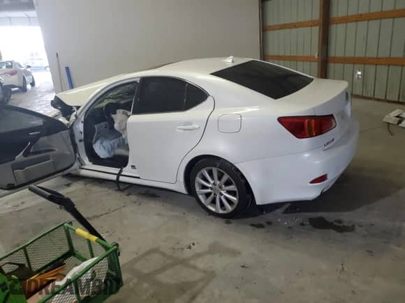 2010 Lexus IS 250 с VIN JTHCF5C29A5039971, выставлен на аукционе Copart как лот 82236605 с пробегом Не указан миль и Списание • Salvage title. История ставок и продаж доступна на DreamBid. Изображение 2.