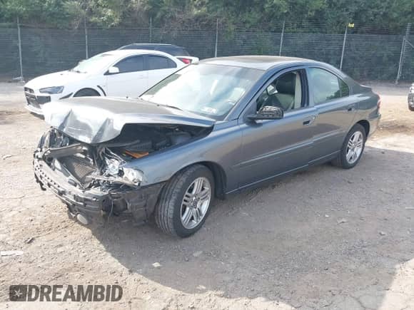 2007 Volvo S60 2.5L Turbo с VIN YV1RS592072616597, выставлен на аукционе IAAI как лот 42969619 с пробегом 140 919 миль миль и . История ставок и продаж доступна на DreamBid. Изображение 2.