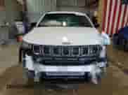 2024 Jeep Compass Latitude Lux с VIN 3C4NJDFN7RT132380, выставлен на аукционе Copart как лот 65457005 с пробегом 8 257 миль миль и Списание • Salvage title. История ставок и продаж доступна на DreamBid. Изображение 5.