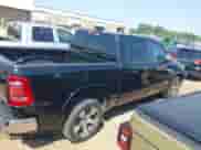 2022 Ram 1500 Laramie z VIN 1C6SRFJT1NN208156, wystawiony jako IAAI lot #42939525 z przebiegiem 61 304 mil mil oraz . Historia ofert i sprzedaży dostępna na DreamBid. Obrazek 13.